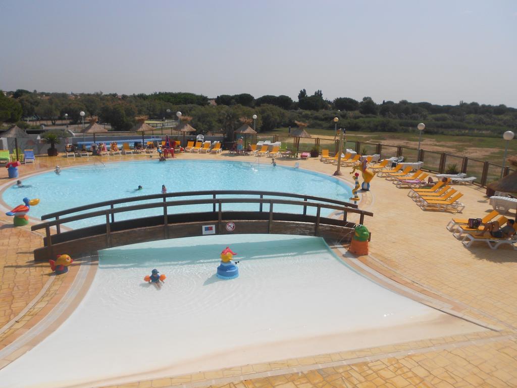 Camping Officiel Siblu Le Lac Des Reves Lattes Exteriör bild